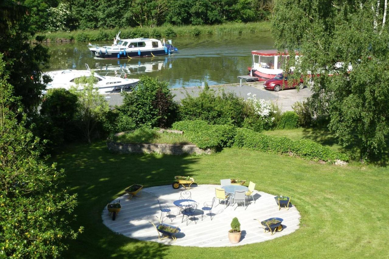 Villa Domaine Du Port Sainte Marie Maizieres-les-Vic Esterno foto